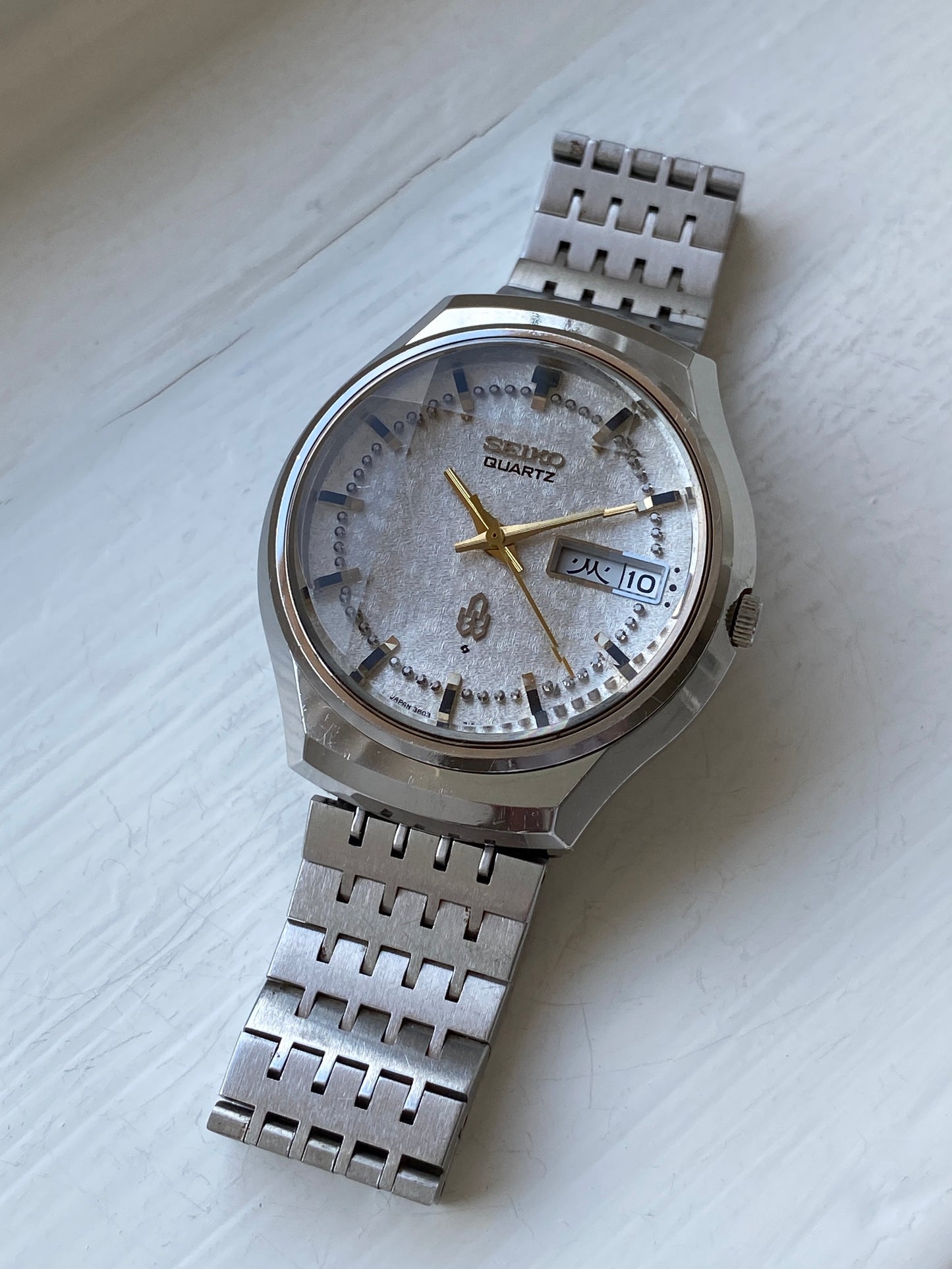 Seiko Quartz 3803-7060