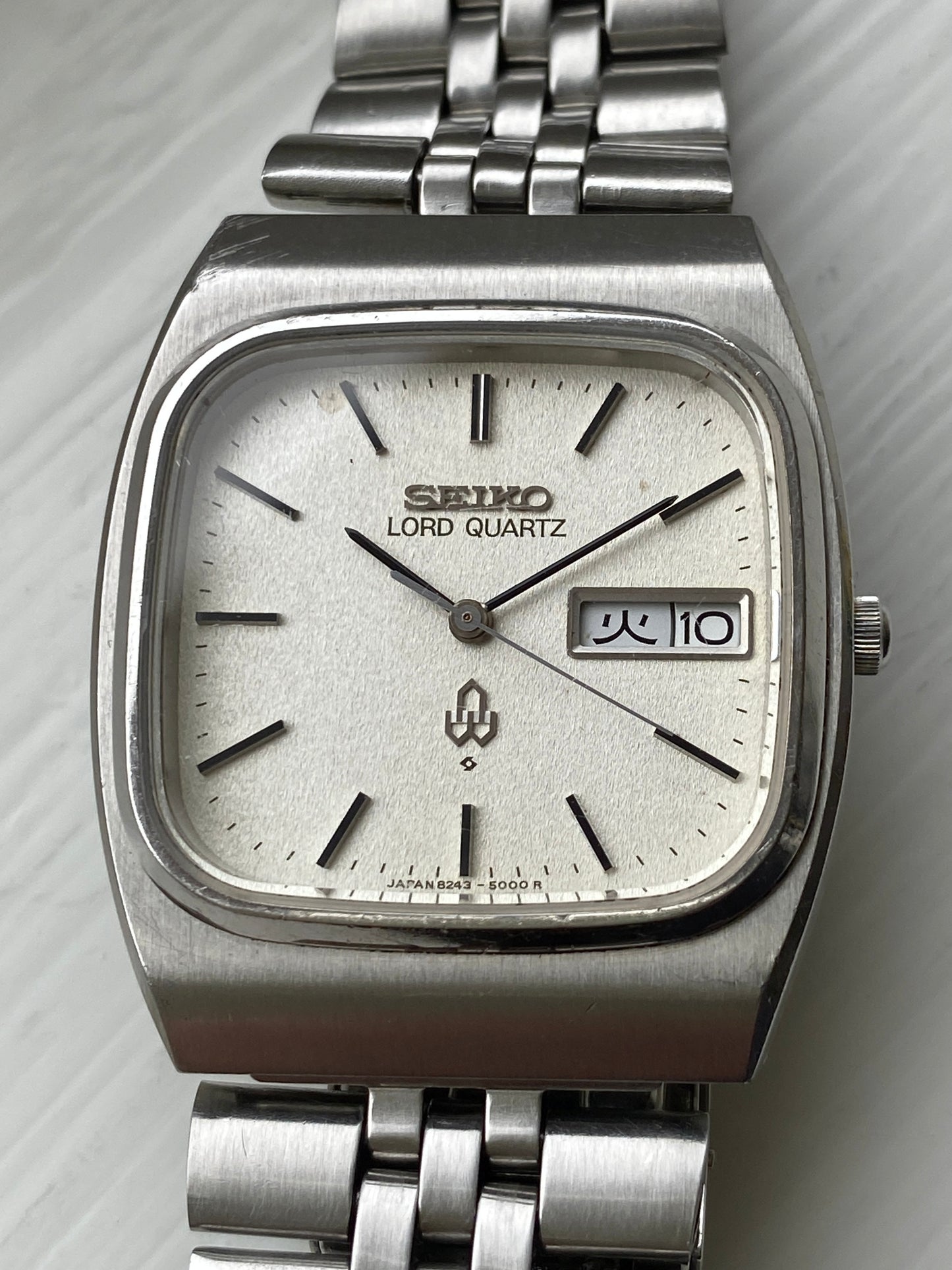 Seiko Lord Quartz 8242-5000