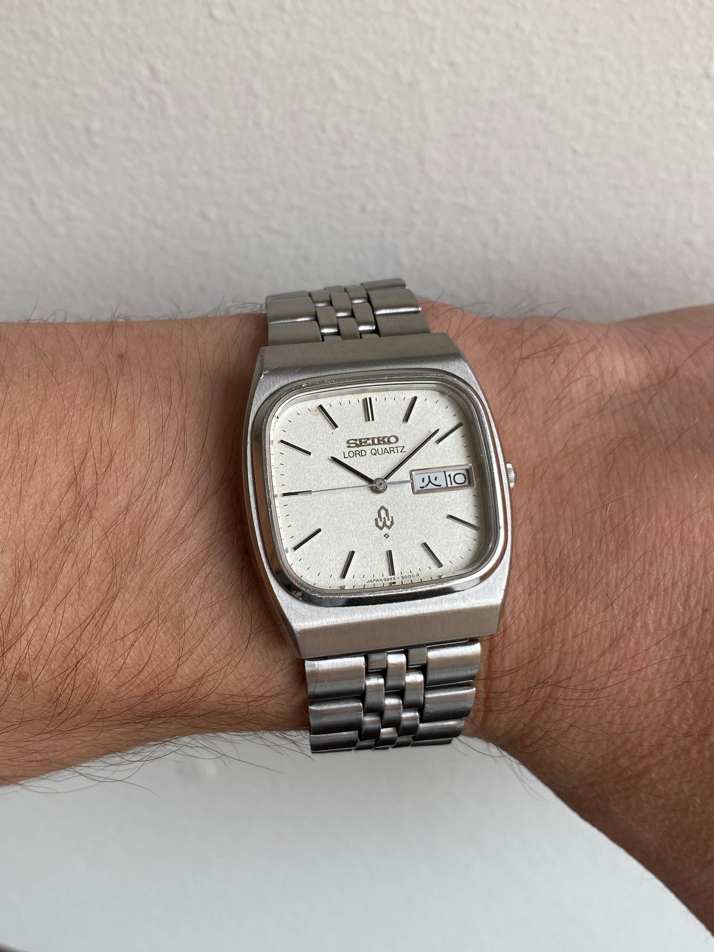 Seiko Lord Quartz 8242-5000