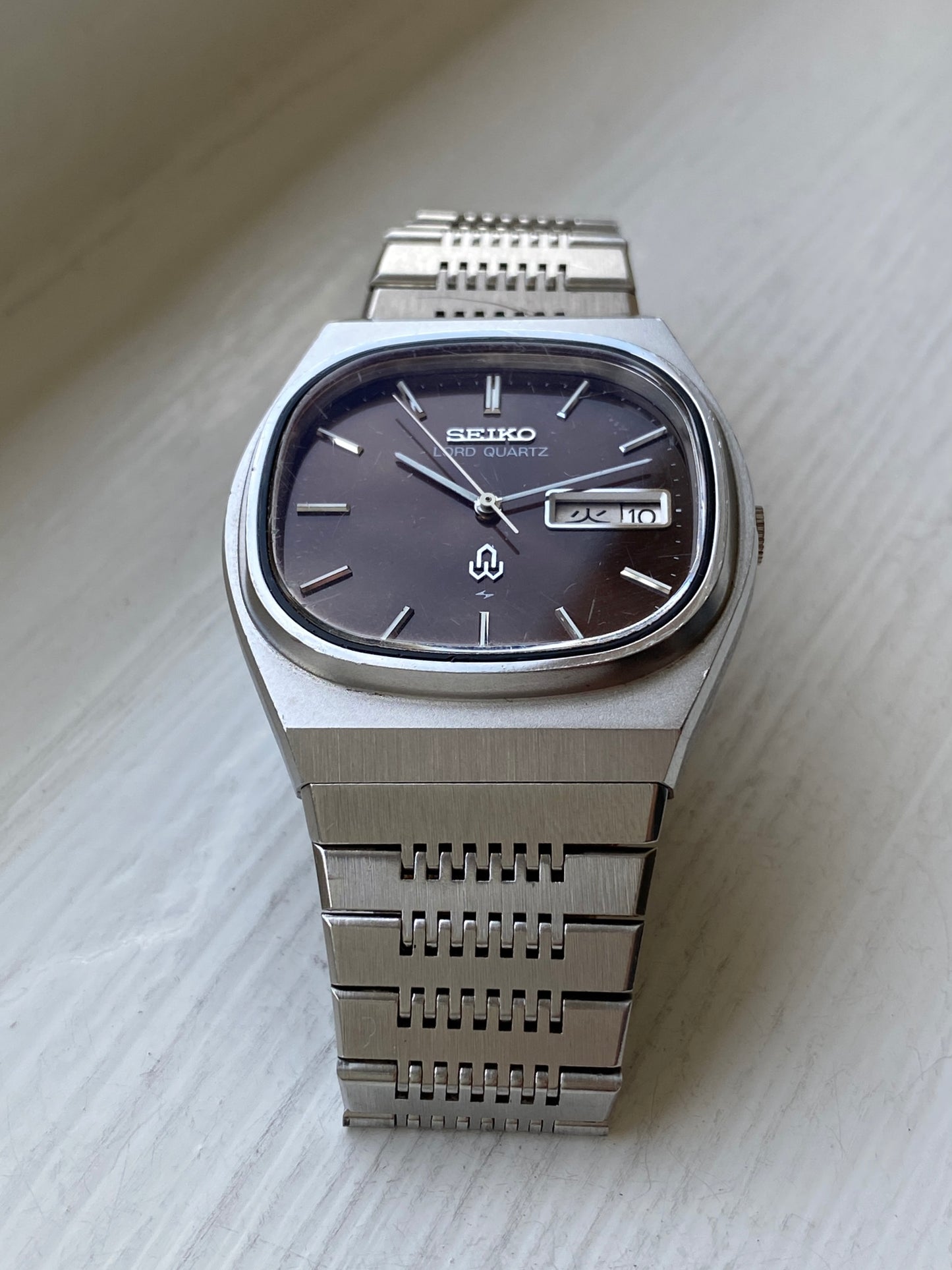 Seiko LQ 7143-5010