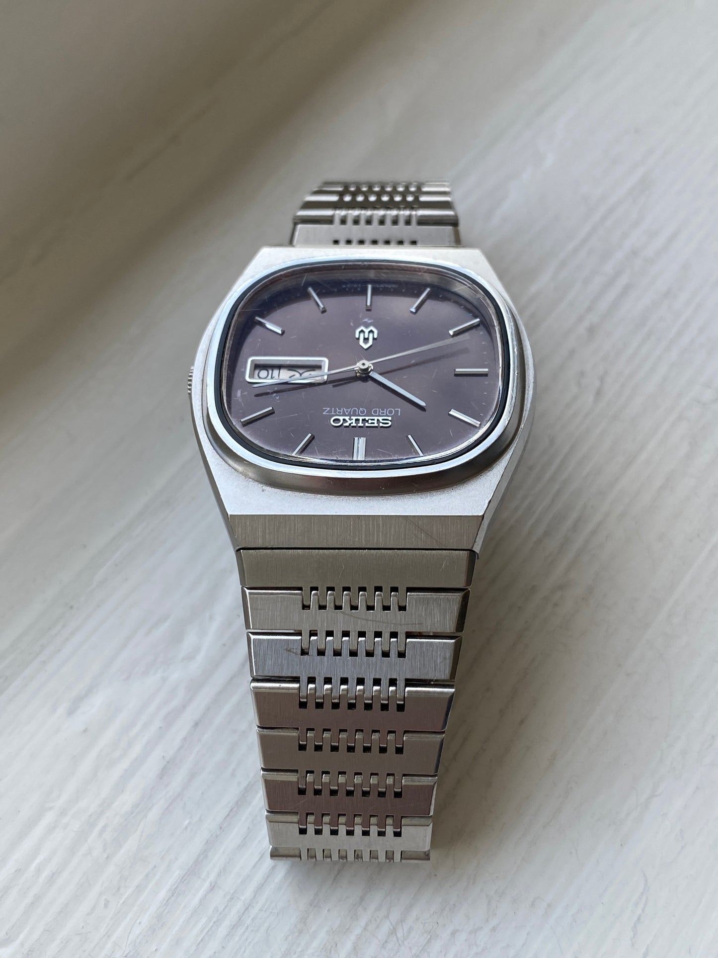 Seiko LQ 7143-5010