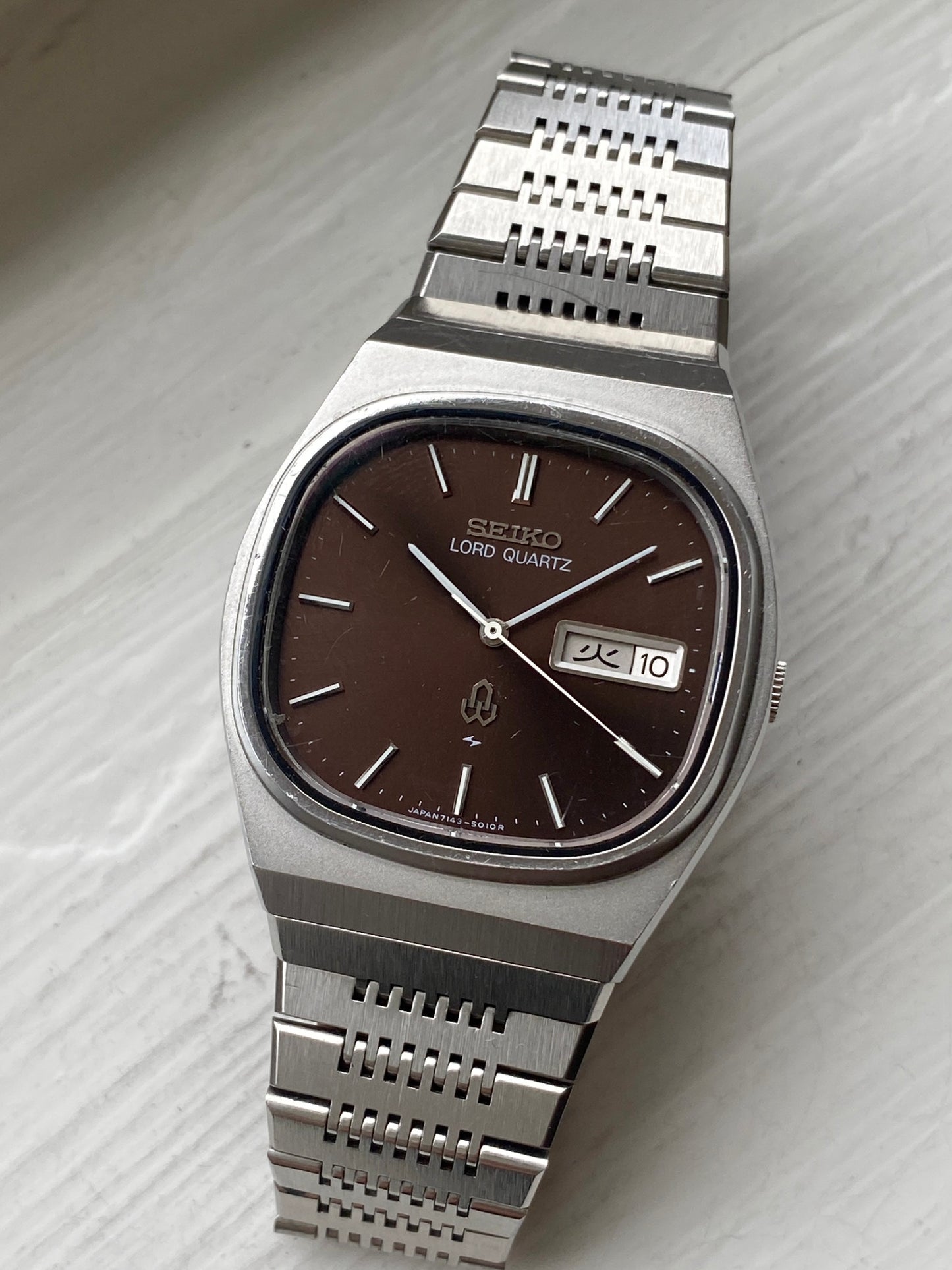 Seiko LQ 7143-5010