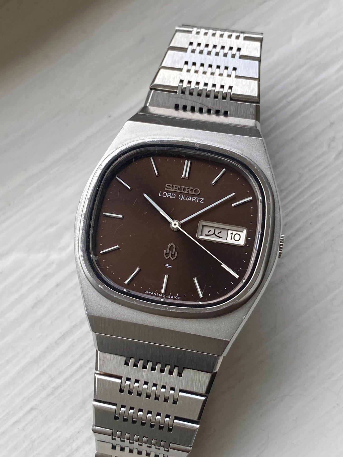 Seiko LQ 7143-5010