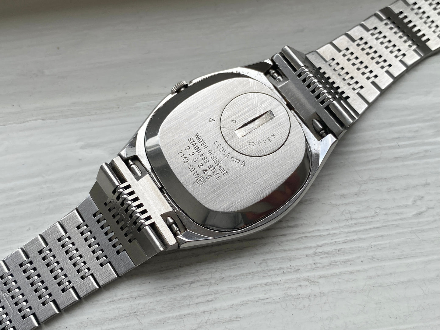 Seiko LQ 7143-5010