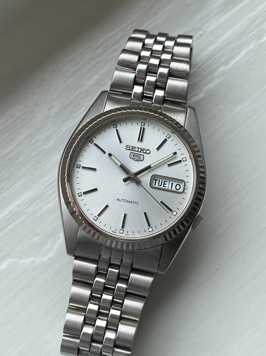 Seiko SKXJ89 7S26-3110