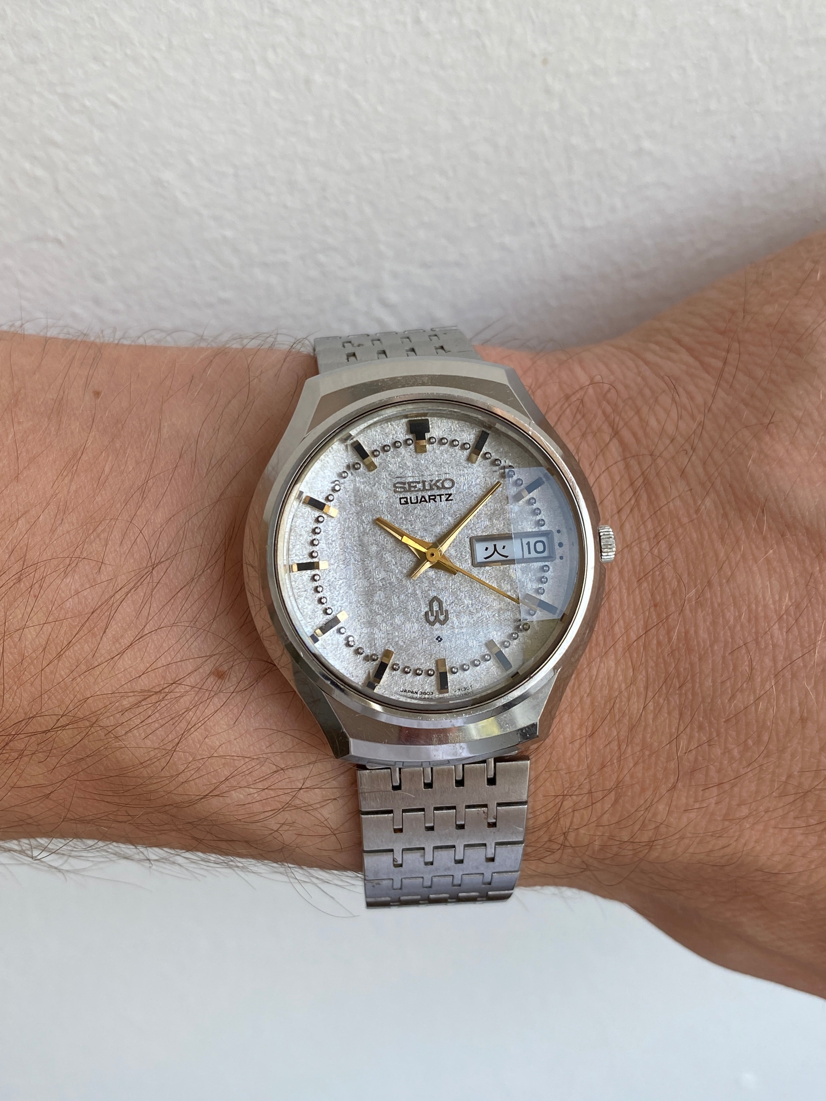 Seiko Quartz 3803-7060