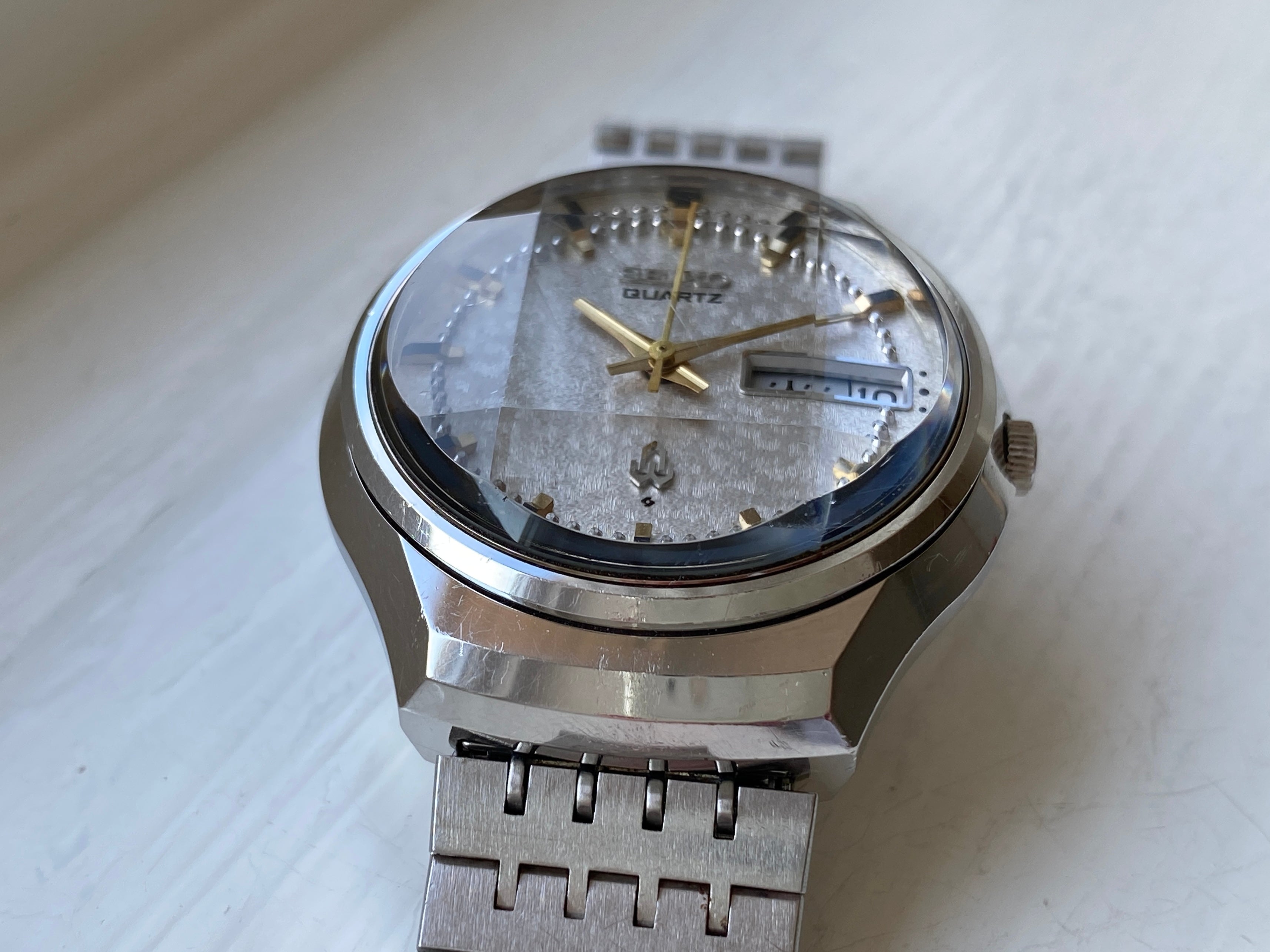 Seiko Quartz 3803-7060