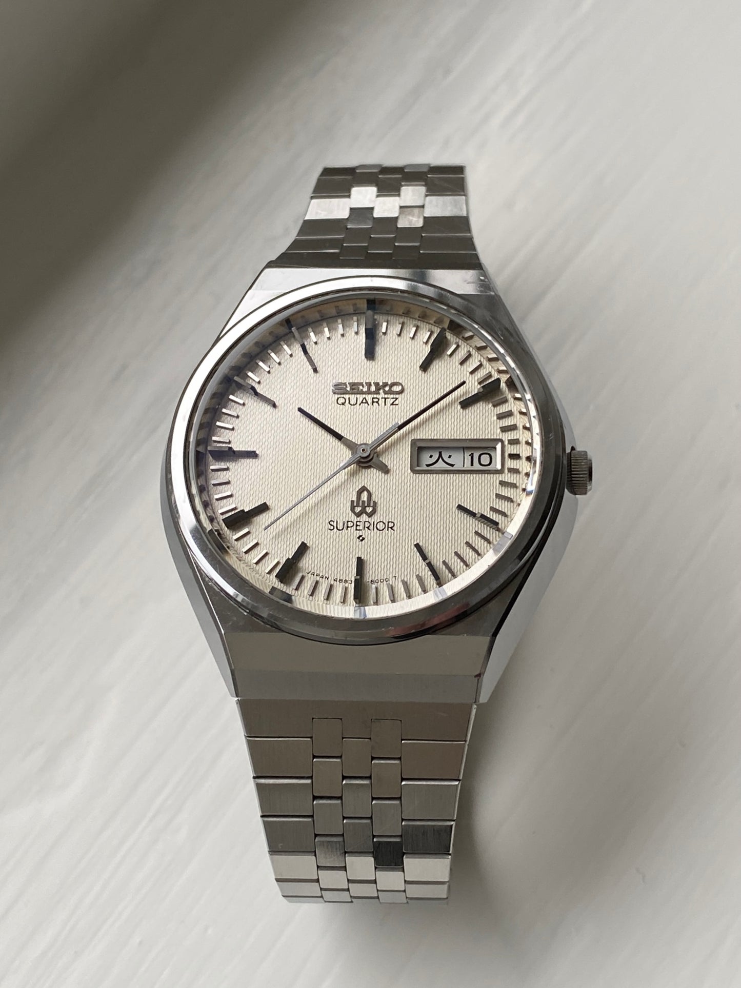 Seiko Quartz Superior
