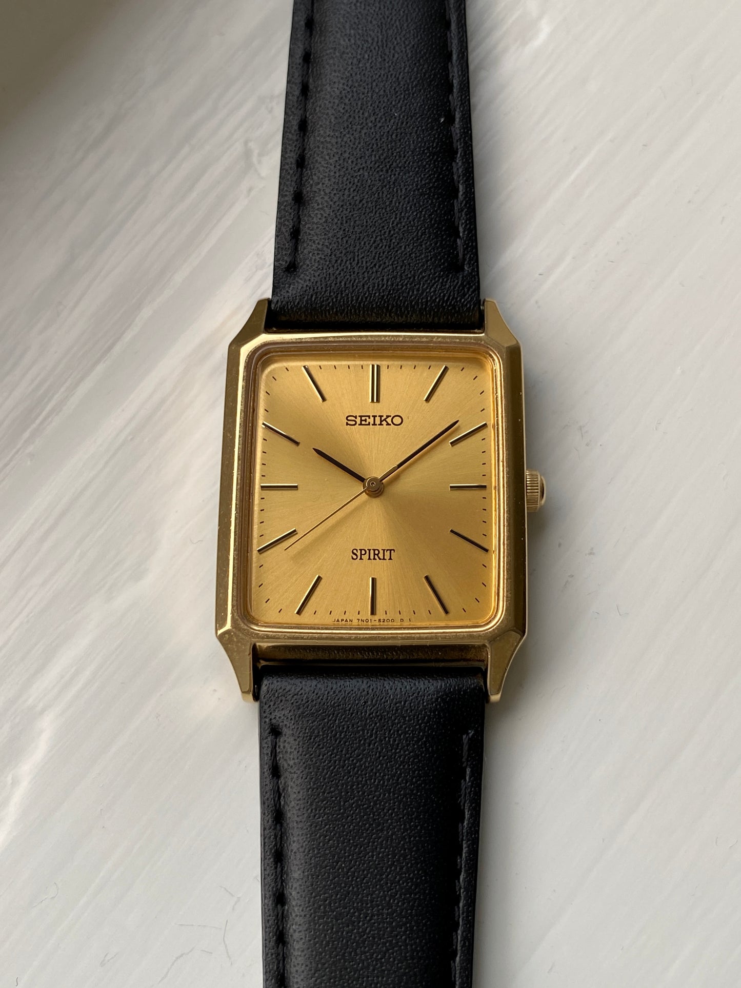 Seiko Tank 7N01-5180