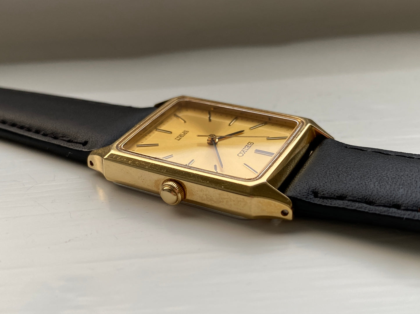 Seiko Tank 7N01-5180