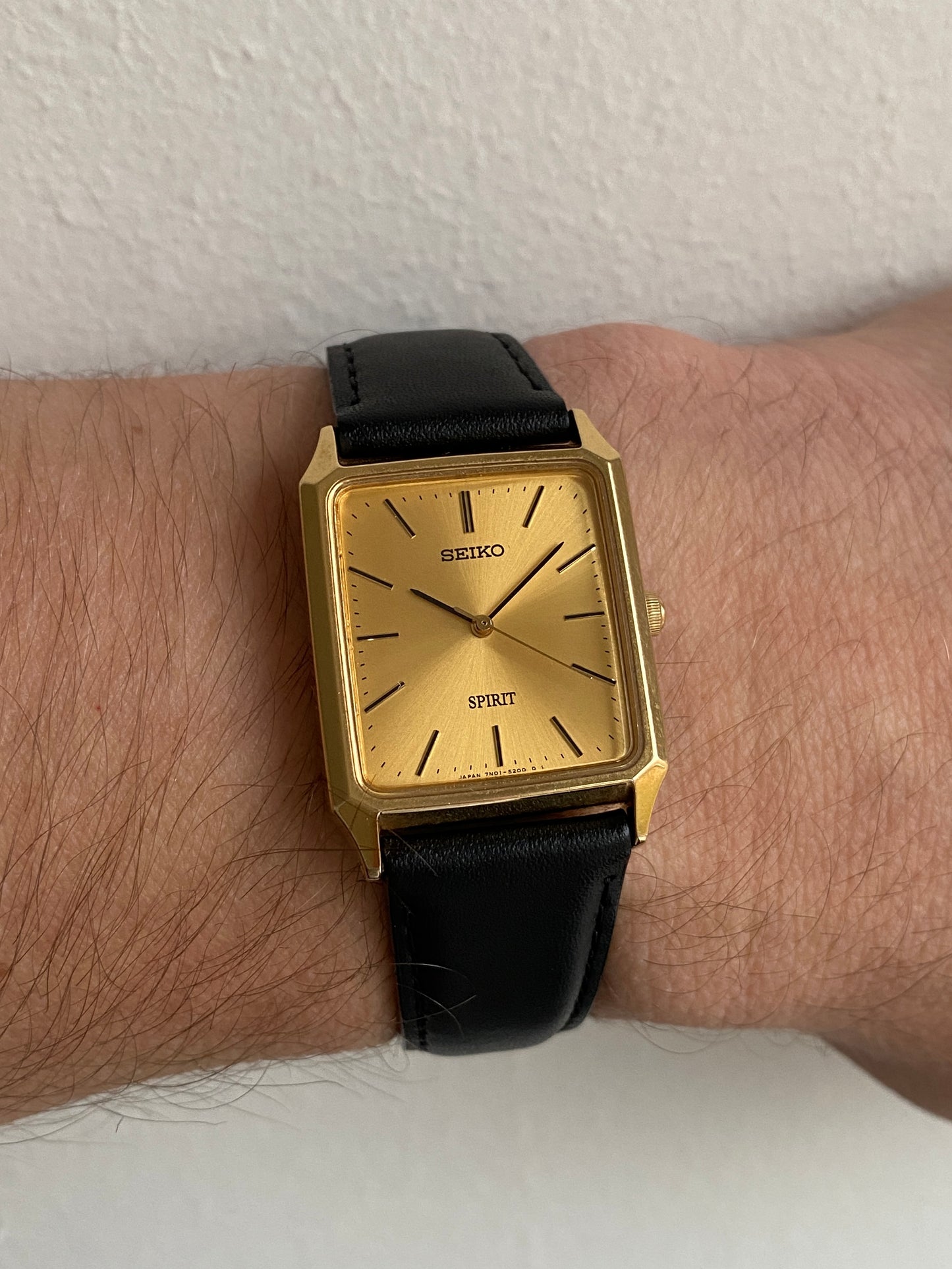 Seiko Tank 7N01-5180