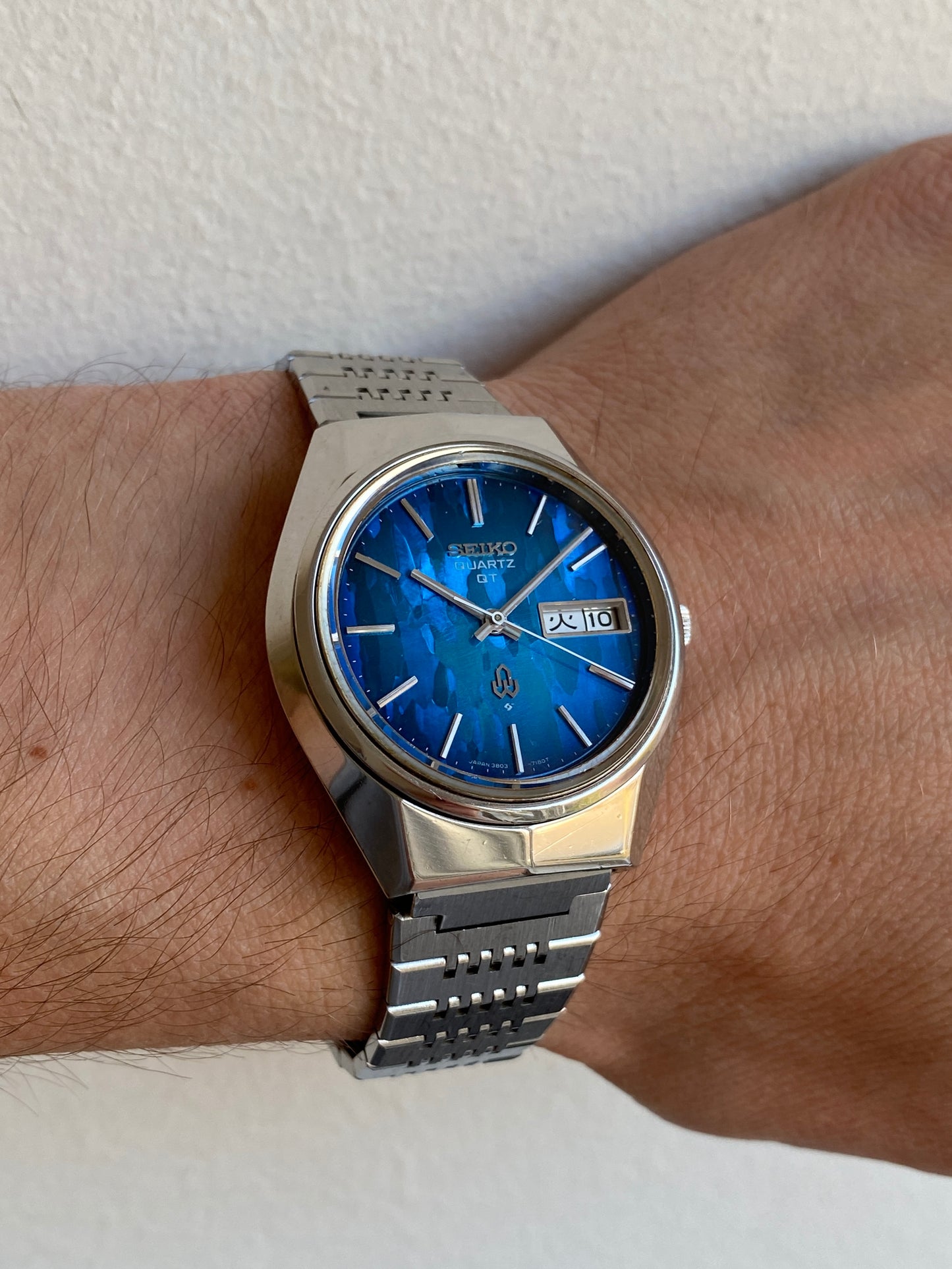 Seiko Quartz QT 3803-7100