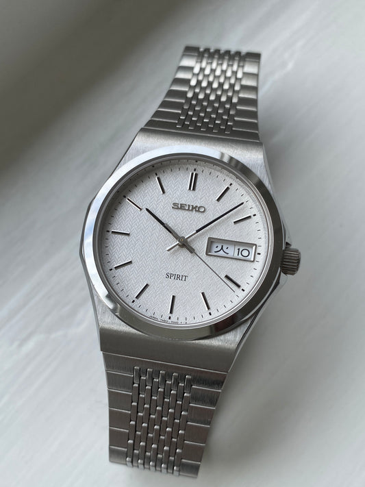 Seiko Spirit 7N93-7000