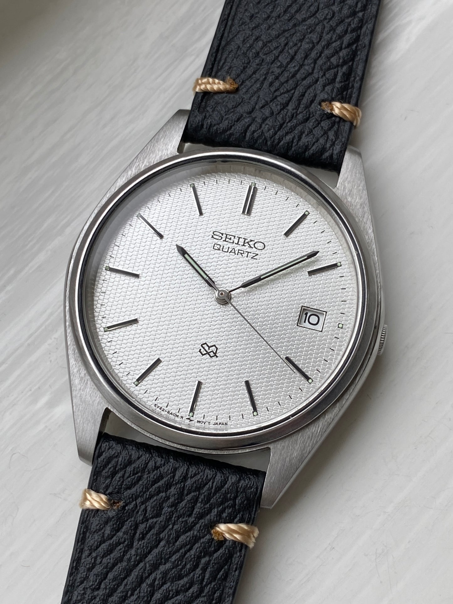 Seiko Quartz 5Y22-8A01