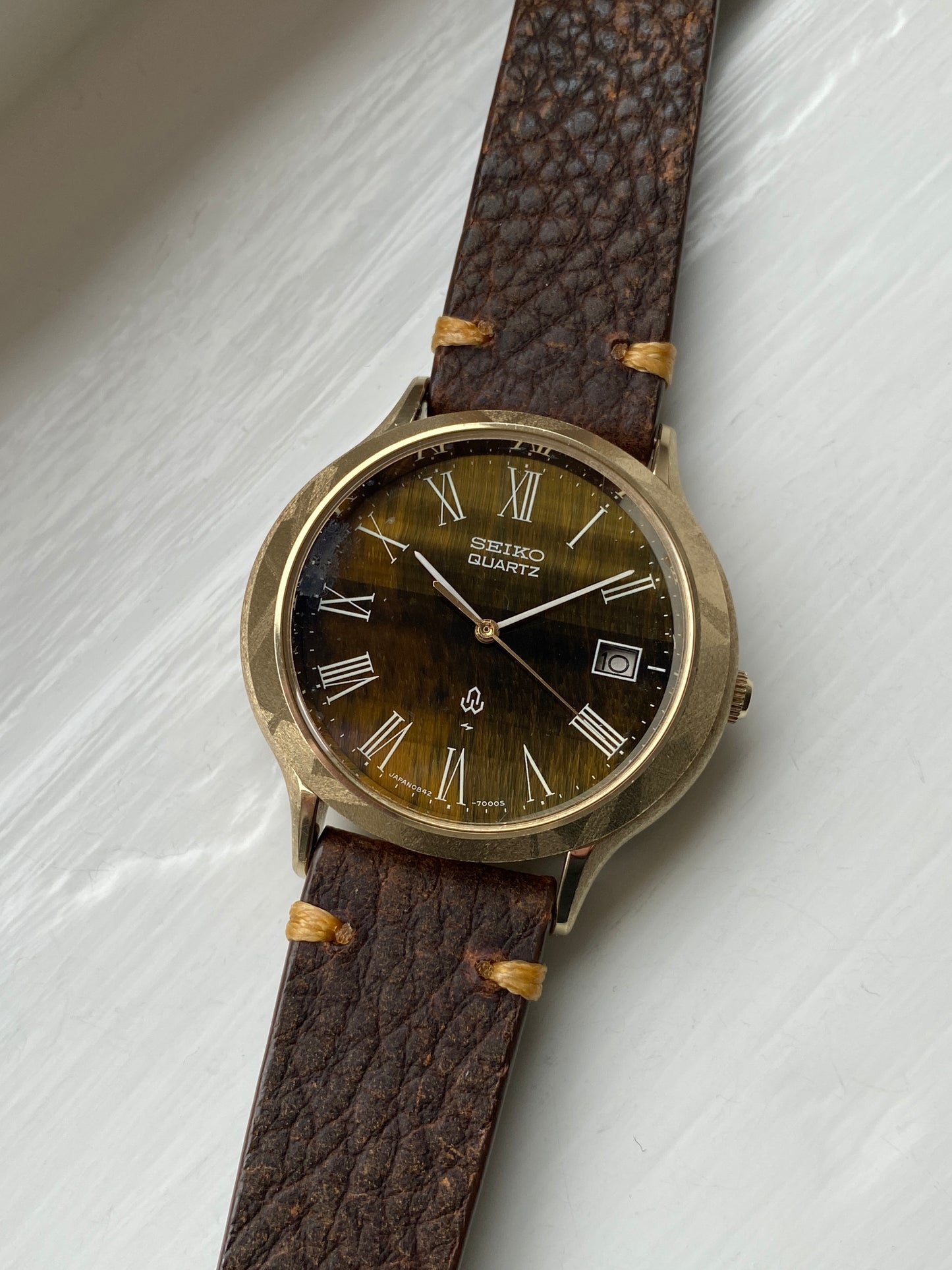 Seiko 0842-7000 Tiger Eye Stone Dial