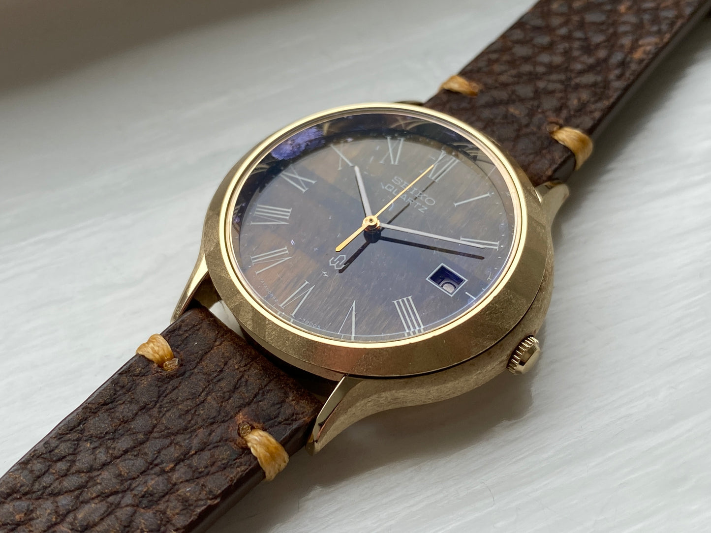 Seiko 0842-7000 Tiger Eye Stone Dial
