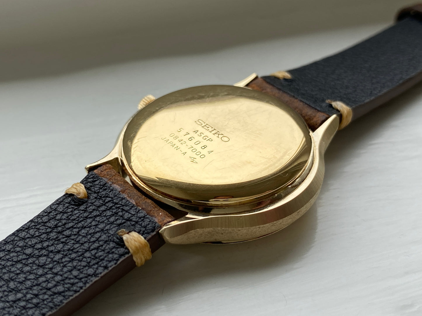 Seiko 0842-7000 Tiger Eye Stone Dial