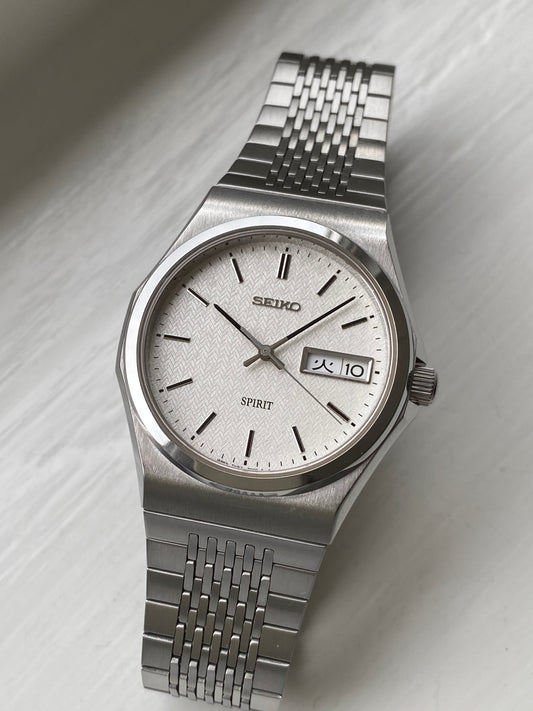 Seiko Spirit 7N93-7000