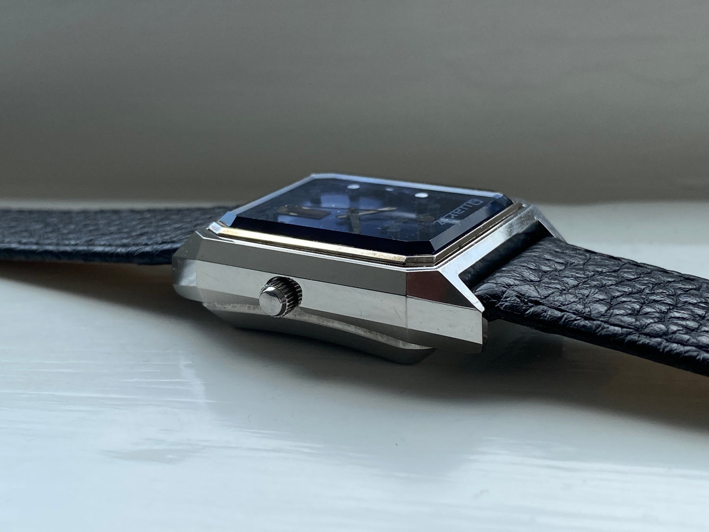 Seiko Quartz V.F.A. 3923-502A