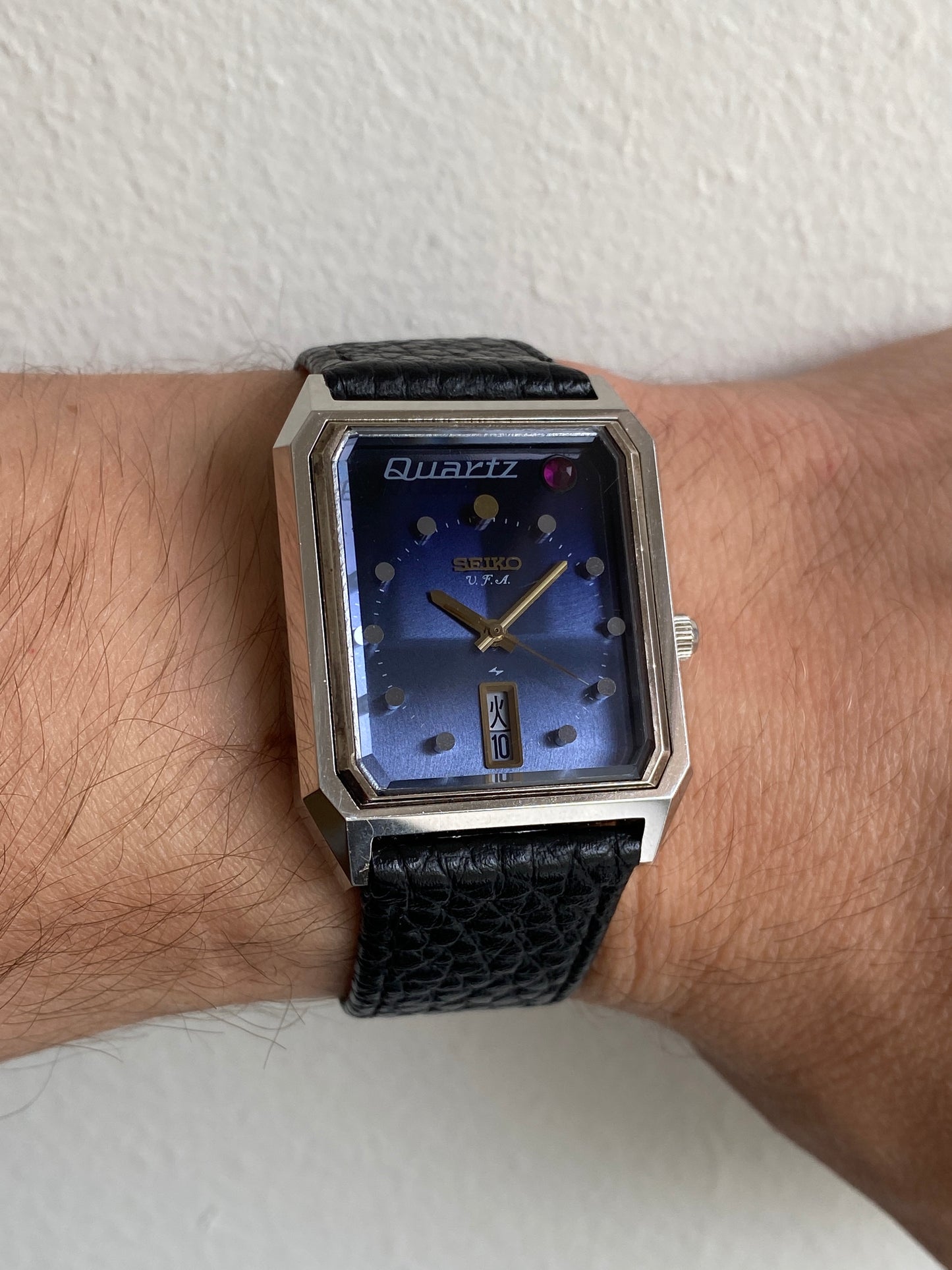Seiko Quartz V.F.A. 3923-502A
