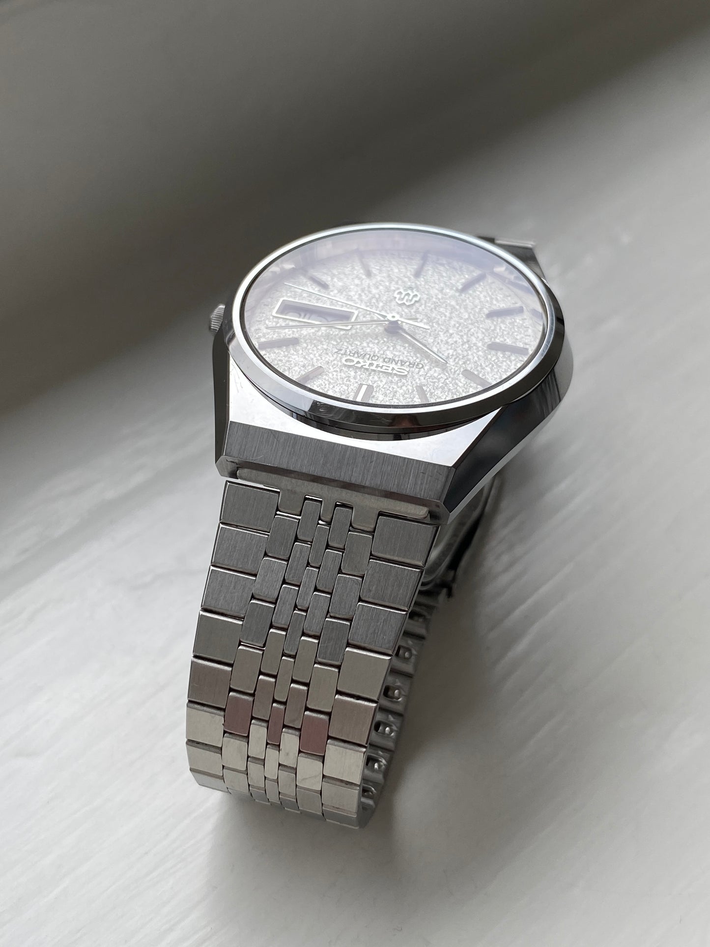 Seiko Grand Quartz 9943-8020 Snowflake - Serviced