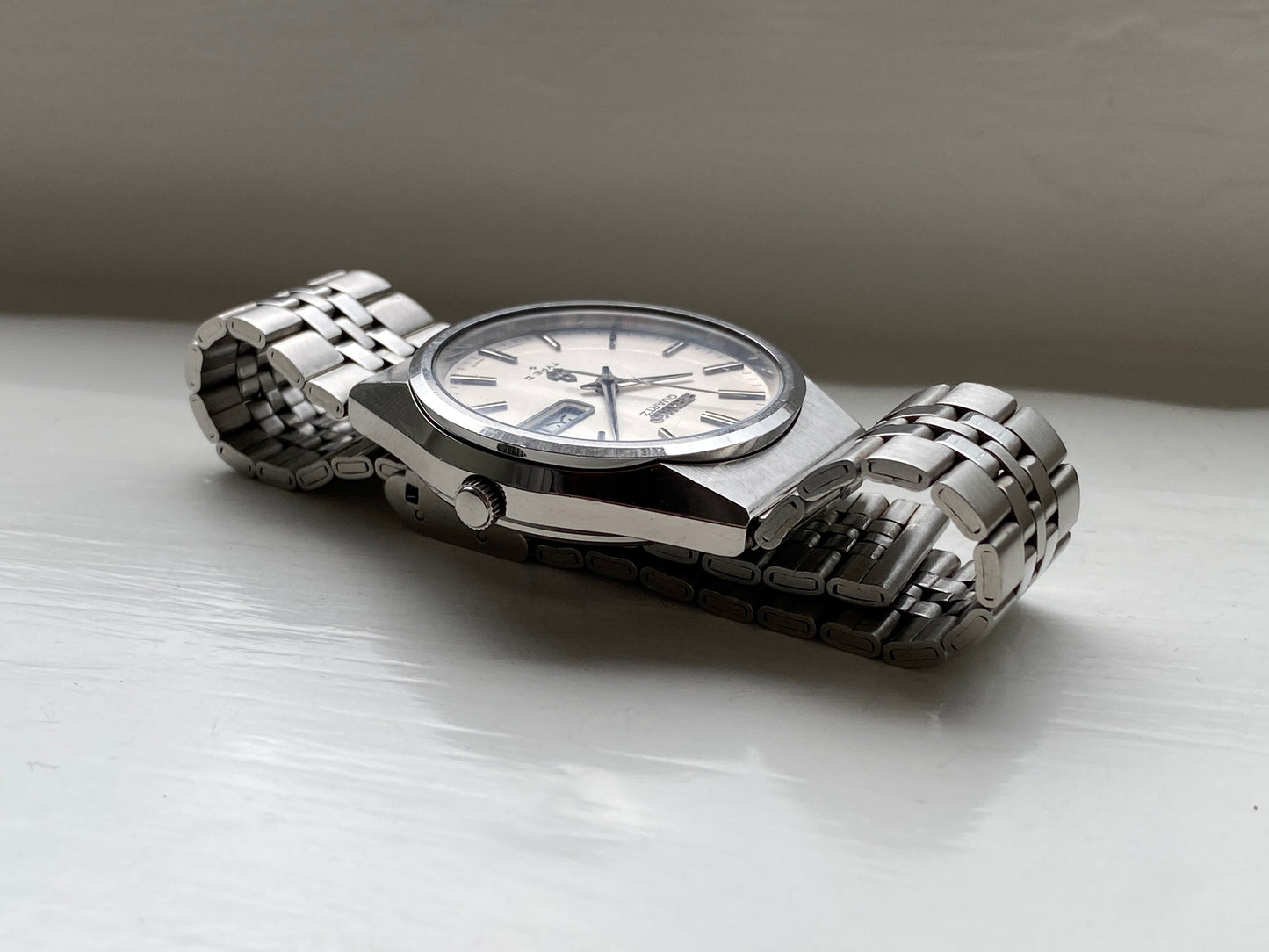 Seiko Quartz Type II 7546-8070