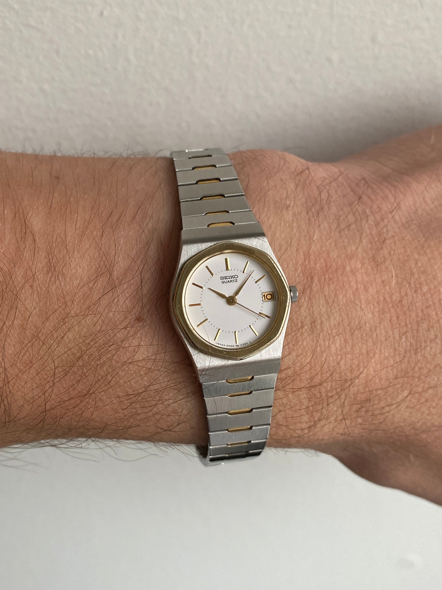 Seiko Quartz ladies 2A22-0100